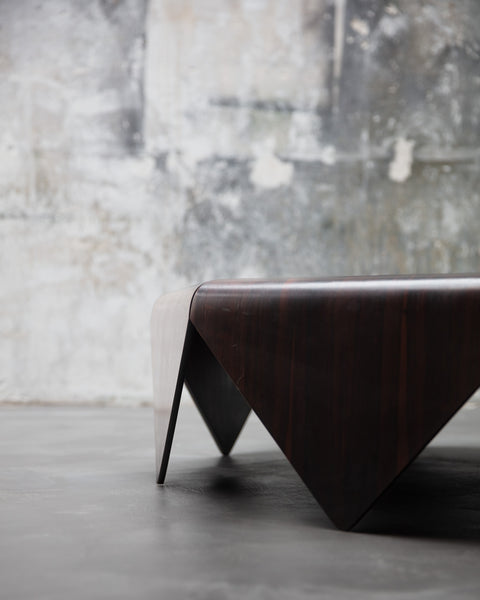 JORGE ZALSZUPIN - PETALA COFFEE TABLE