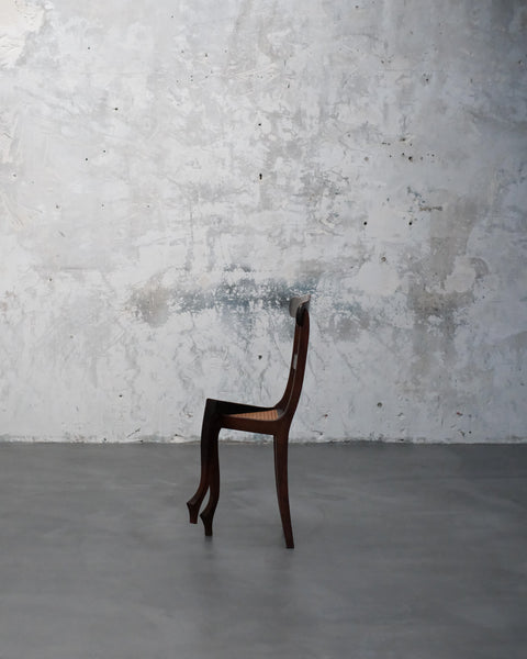 LUIZ PHILIPPE - CROSS-LEGGED CHAIR