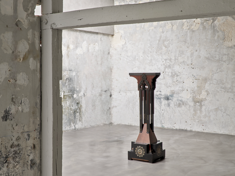 EUGENIO QUARTI - PEDESTAL