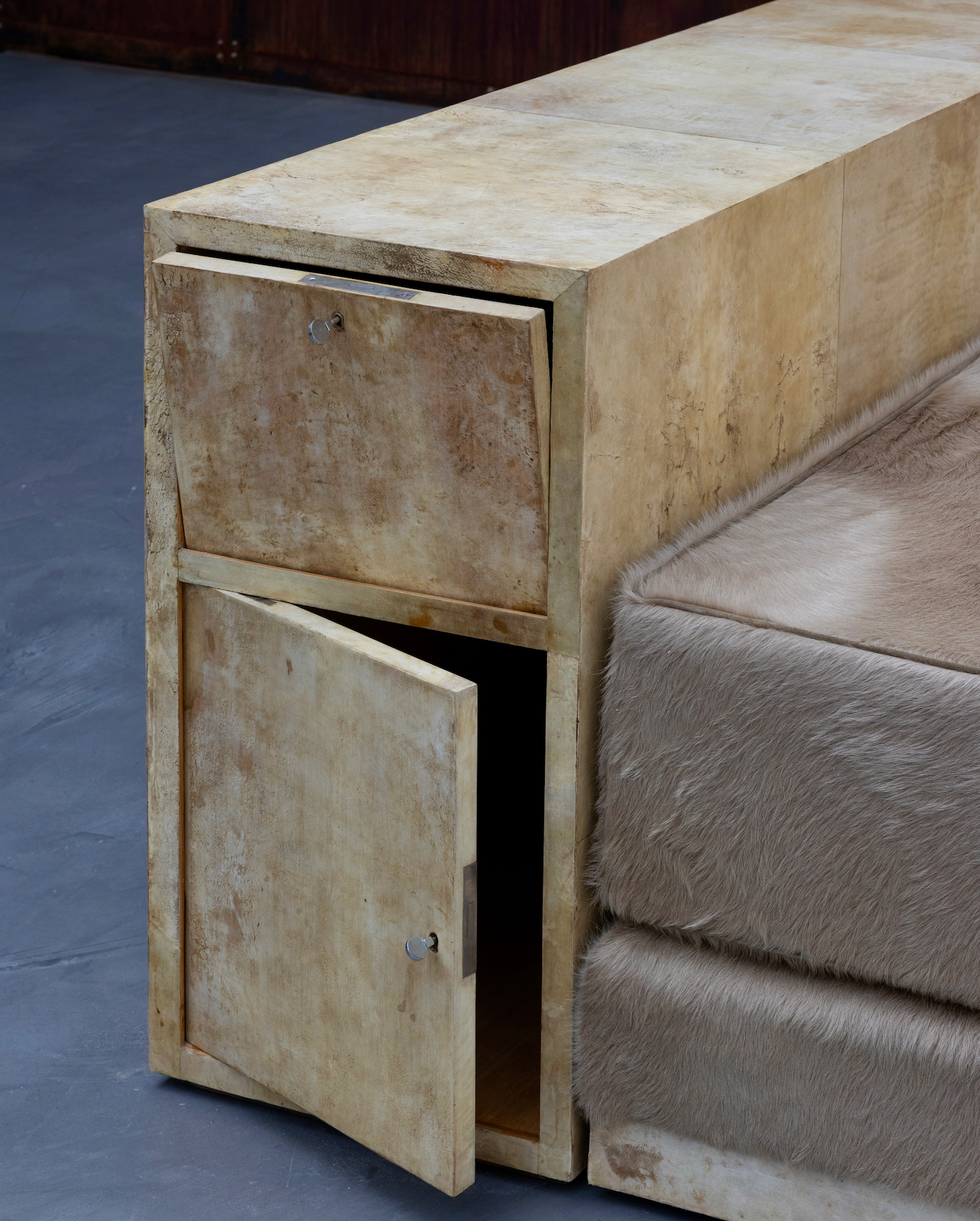 custom-slideshow-image-mobile-block_PRqzrd